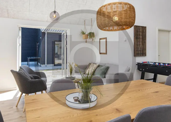 4 Bedroom Pet Friendly In * Glesborg